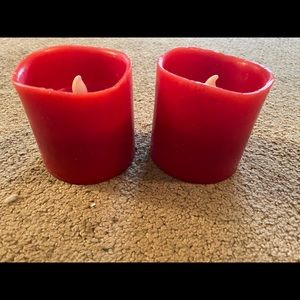 Red pre-lit candles (2)